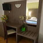 Отель Restaurant Des Thermes 3*